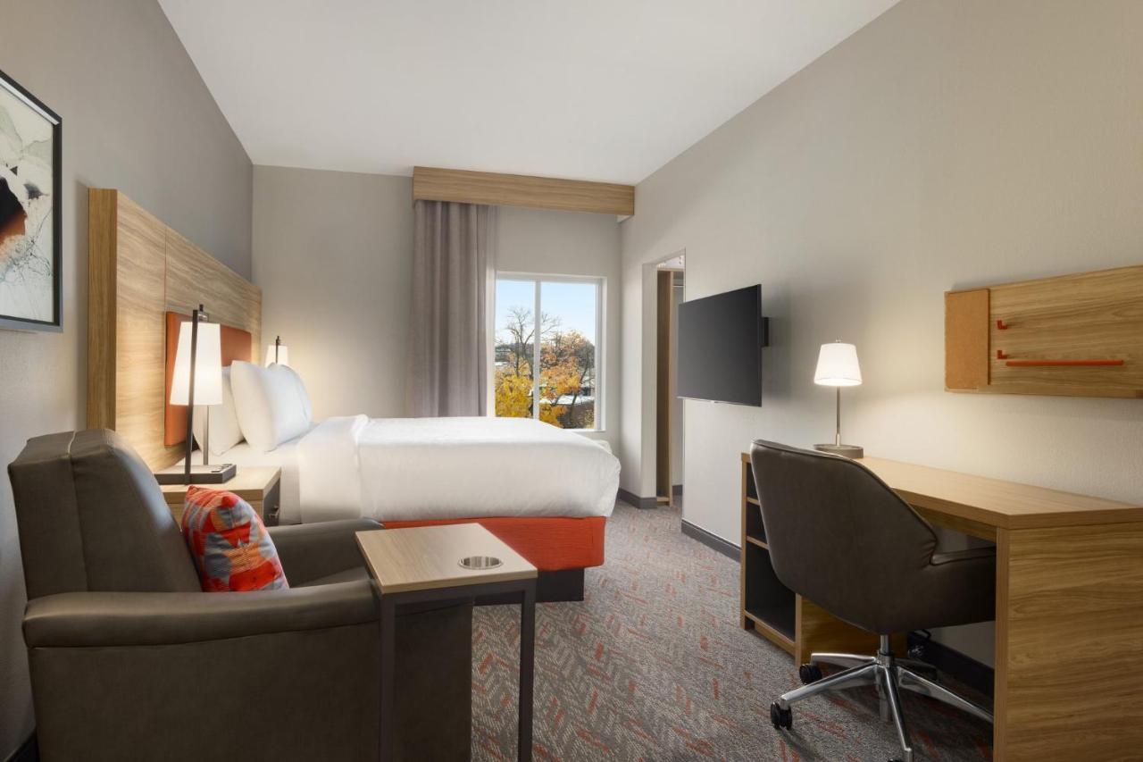 Candlewood Suites Deer Park By Ihg Buitenkant foto