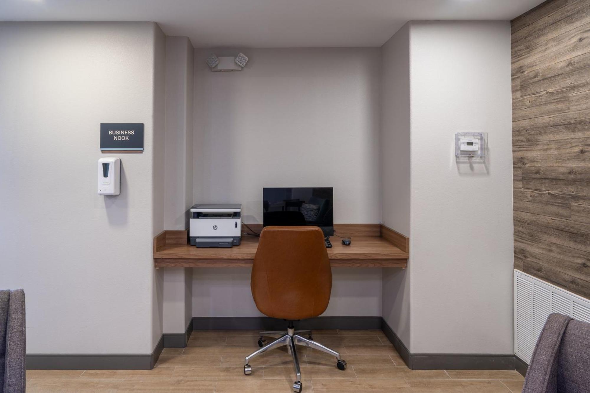 Candlewood Suites Deer Park By Ihg Buitenkant foto