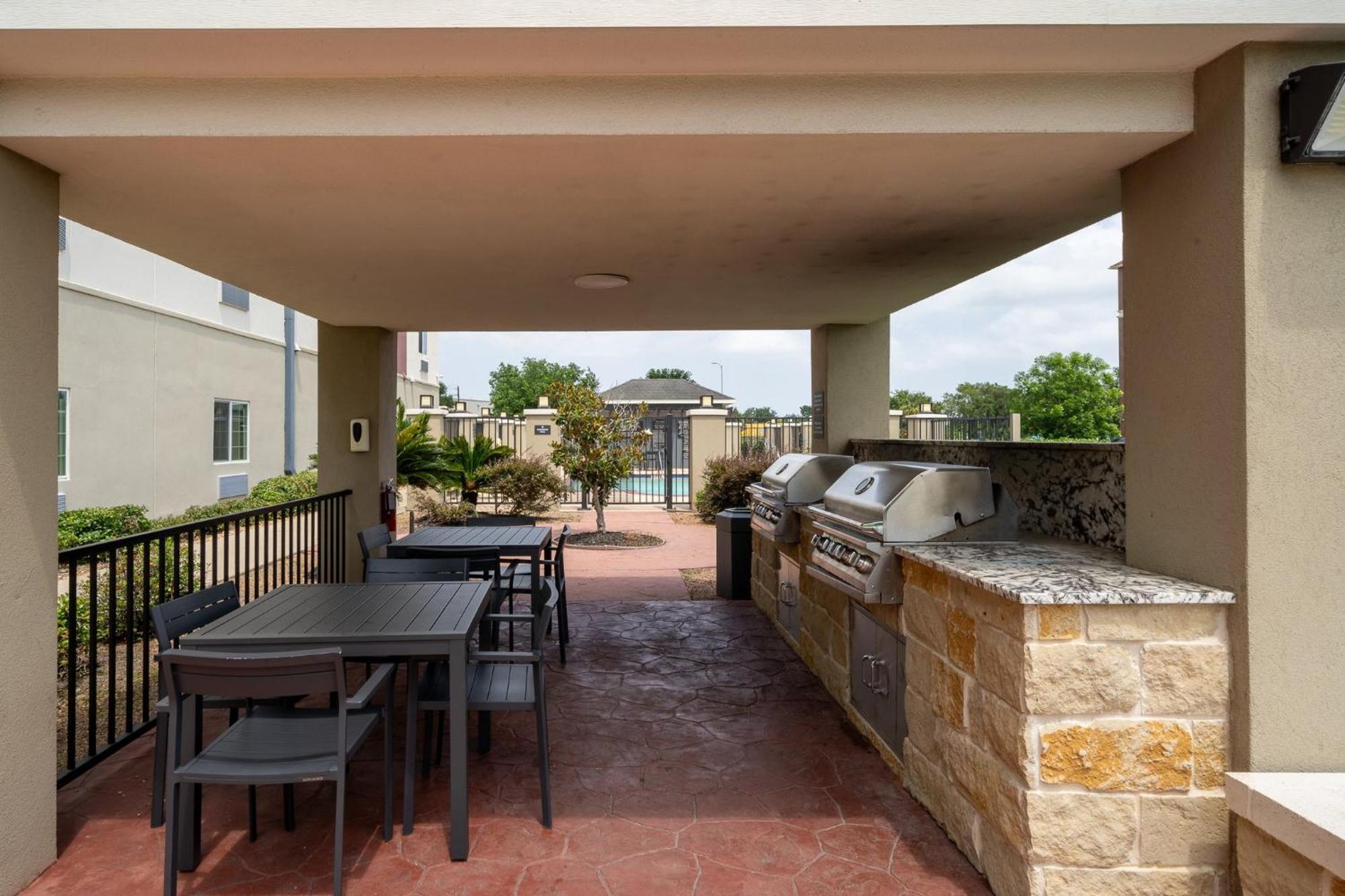 Candlewood Suites Deer Park By Ihg Buitenkant foto