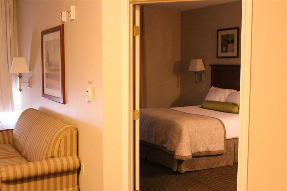 Candlewood Suites Deer Park By Ihg Buitenkant foto